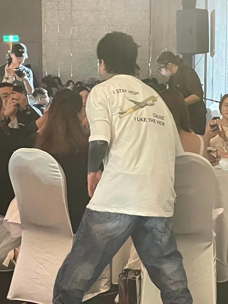 I Stay High Airplane Bottle Çi - Streetwear Brand Y2K incelemesi ve fiyatı