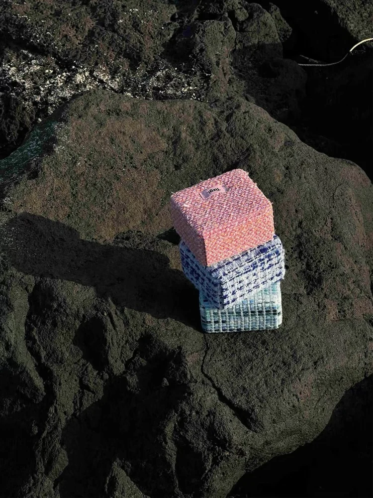 

Double-Layer Fabric Jewelry Storage Box Tagi Pillow Embroidery Vintage Small Fraance Sle Large Capaci Cosmetic Bag