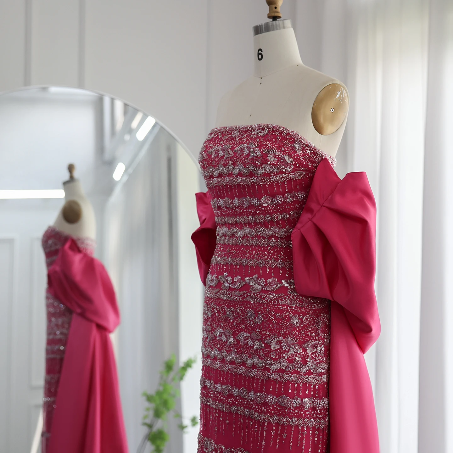 Sharon Said Luxuriöses Salbeigrünes Abendkleid Fliederblau Perlenbesetzt Fuchsia mit Cape für Damen Hochzeitsfeierkleid SS238 Maßanfertigung – Detail 19