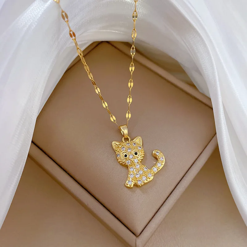 Creative Fashionable Cute Cartoon Cat Copper Inlaid Zirconia Pendant Exquisite Stainless Steel Chain Jewelry Women Holiday Gift