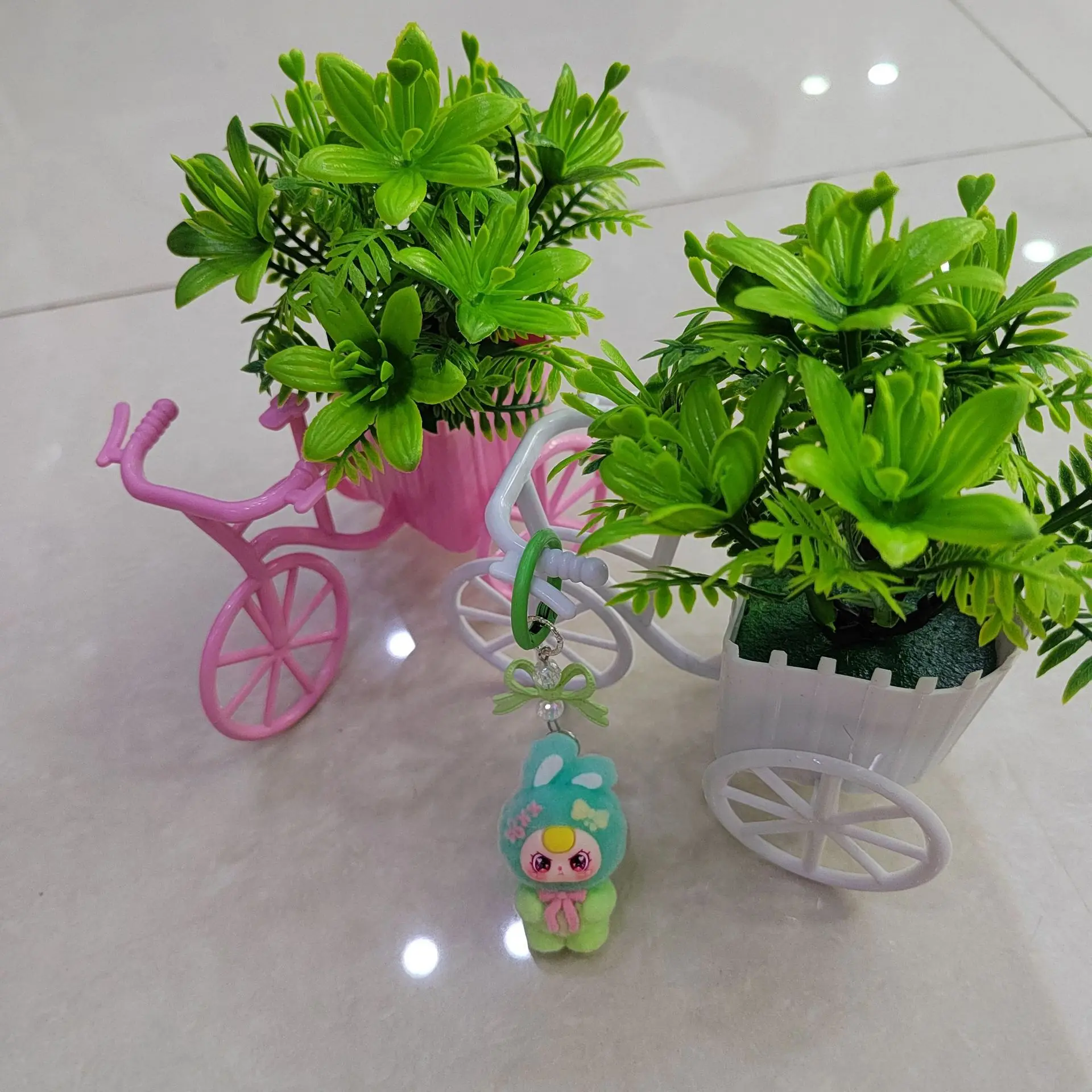 New cute standing figure three-year-old cute doll keychain pendant, a girlie accessory for school bag hanger