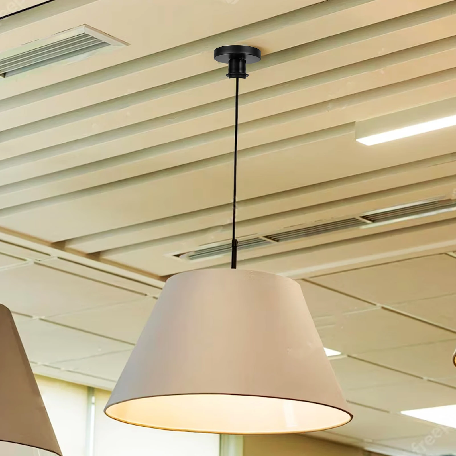 

1pcs E26 Lamp Holder Light Bulb Socket Base Metal Screw Terminal Diy Ceiling Fixture Replacement Parts Lighting Accessories