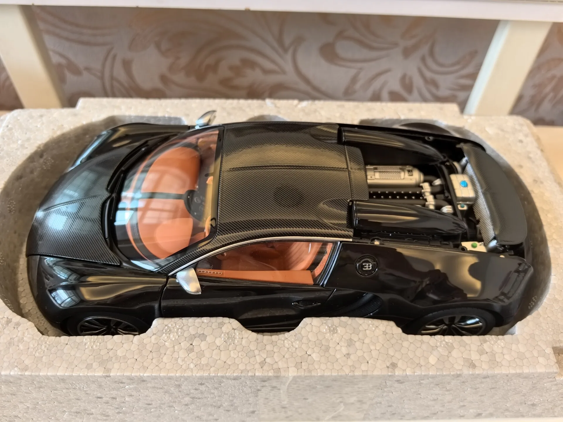 

Autoart 1:18 Veyron 16.4 Sang Noir, коллекционная модель автомобиля из металлического сплава, полностью открывающаяся, лимитированная серия, подарок