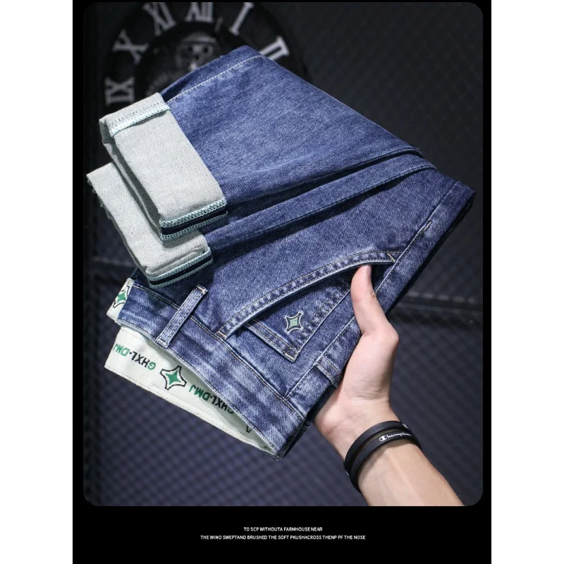 2024 Blue Jeans uomo per la primavera e l'estate tasca diagonale semplice Trendy High-End lavaggio ad acqua ricamo pantaloni lunghi Skinny