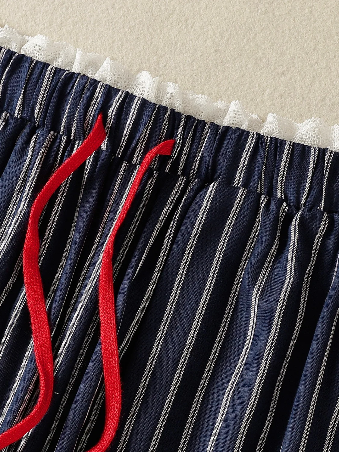 夏の新作ハイウエストコットンストライプワイドレッグパンツ レディースカジュアルレースフックフラワーストレートレッグパンツ 多用途ウォーキングパンツ