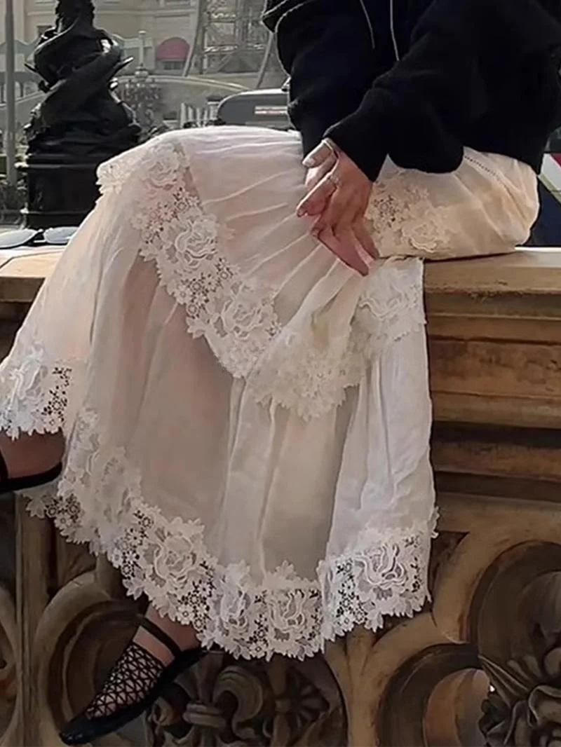 

Elegant White Lace Trim A-Line Skirt Women's New Style Slimming Anti-Aging Skirt Rouje Kefss Brand Spring 2025