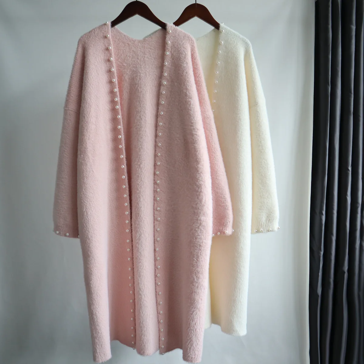 2024 Autumn Women Open Stitch Vintage Thick Furry Pearl Beading Warm Cardigans Long Sweater Coat Cardigans Pink Beige Outwear