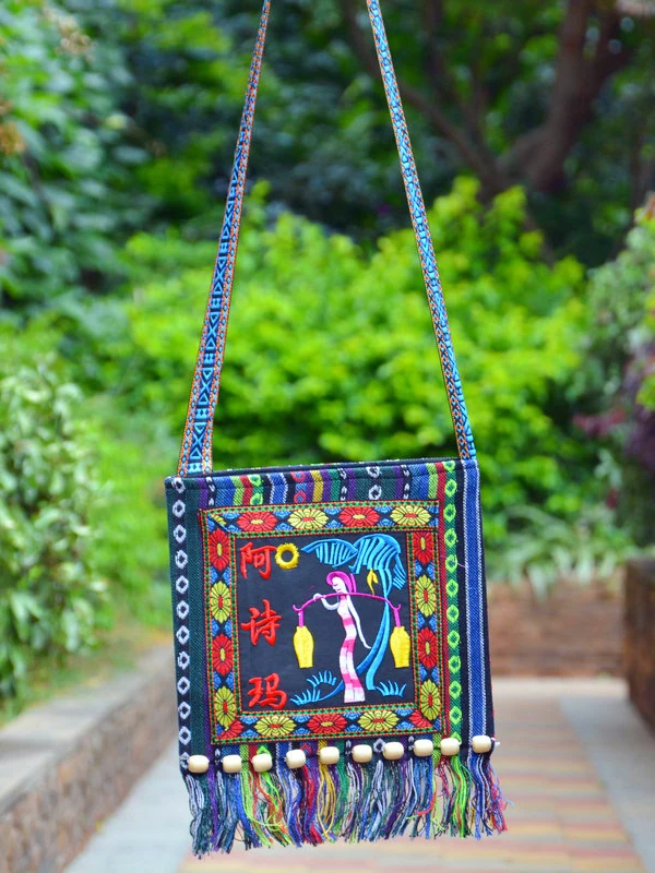 

Casual Embroidered Apiama Canvas Single oulder Bag Dance Phone Pouch Crossbody Bag Yunnan Ethnic Sle Floral Pattern