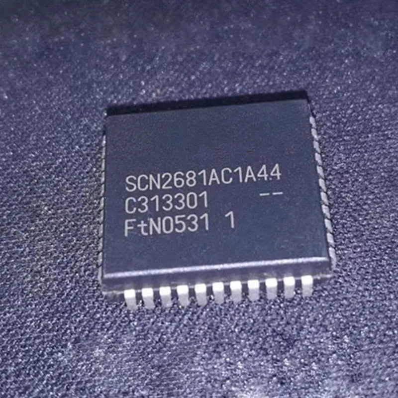 

10pcs SCN2681AC1A44 SCN2681AC1A plcc44