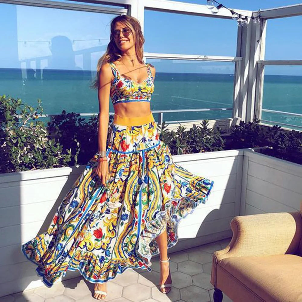 Conjunto de dos piezas de falda con estampado de estilo bohemio para mujer, Top corto Sexy, faldas acampanadas de cintura alta, conjunto informal para vacaciones en la playa