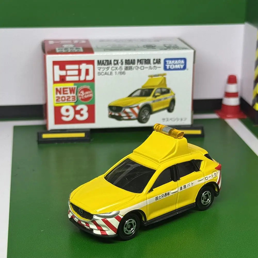 Takara Tomy Tomica No.93 Mazda CX-5 coche de patrulla de carretera (caja) vehículo de aleación modelo de Metal fundido a presión juguetes de regalo de Navidad para niños