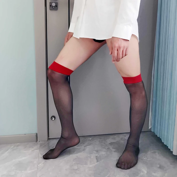 الرجال خمر جوارب الركبة عالية ، الذكور الوثن تخزين شفافة ، الملابس سيسي ، الحرير الأسود ، الأحمر ، الجوارب ، السادة