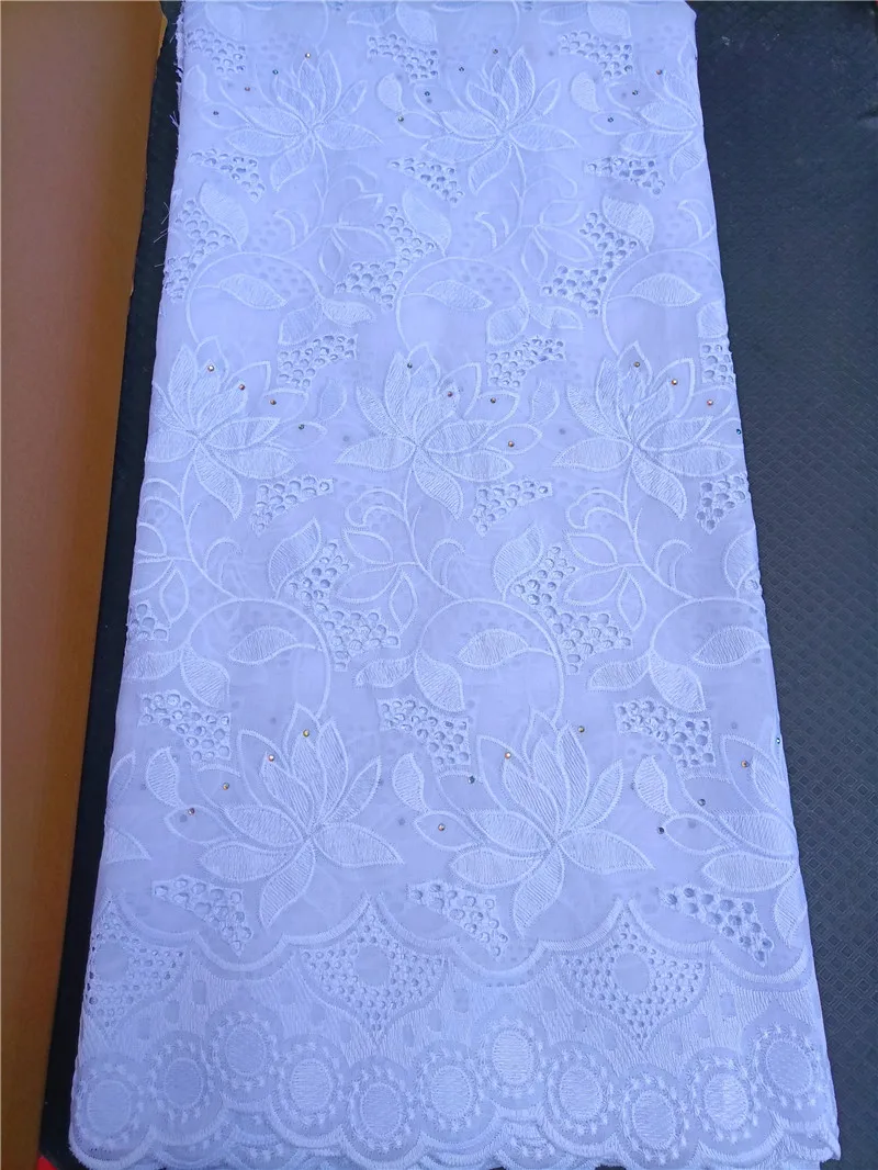 الدانتيل الأبيض النسيج النيجيري النسيج 5yrds السويسري الفوال الدانتيل في سويسرا فاتحة mariage فام الأفريقية أنقرة فستان للنساء