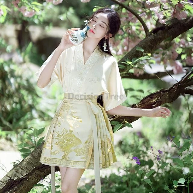 

Новинка 2025 года, жаккардовый топ с вышивкой в китайском стиле, цельный стиль, тканая юбка с золотым конским лицом, повседневная улучшенная модная юбка ming hanfu