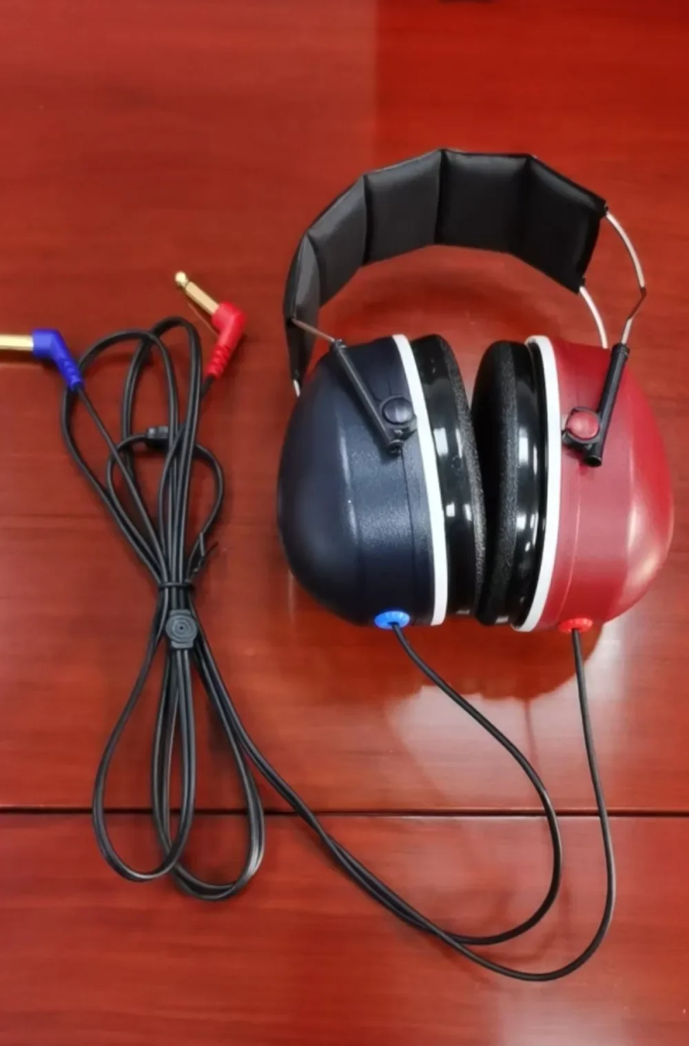 High-Sensitivity Audiometer Headphone Profession Electric Audiometer Air Conduction Headphones Hearing Test Earphone Ear Care