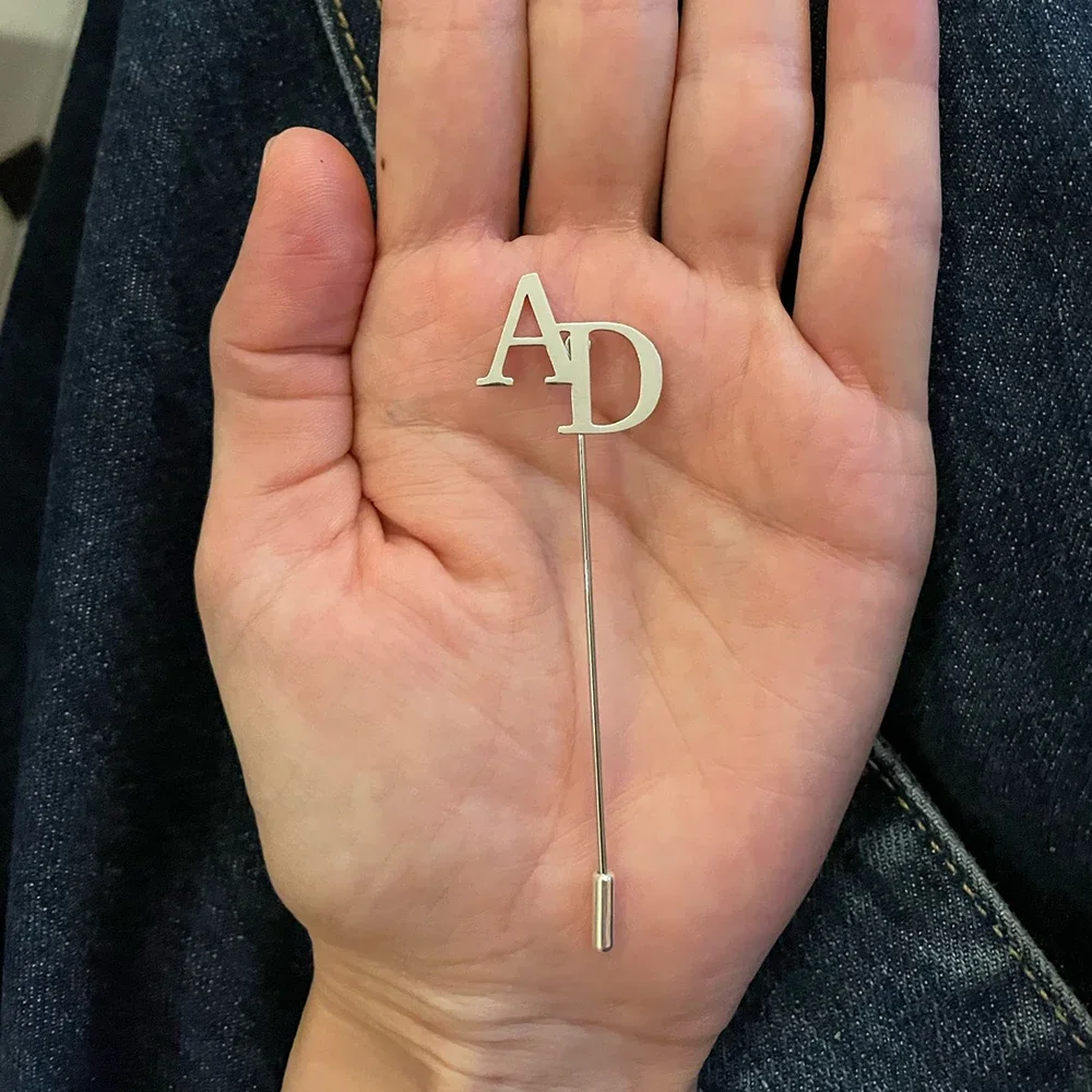 Broche personnalisée avec initiales pour homme, épingle de revers en acier inoxydable, bijoux personnalisés pour le marié, le témoin de mariage, lettres