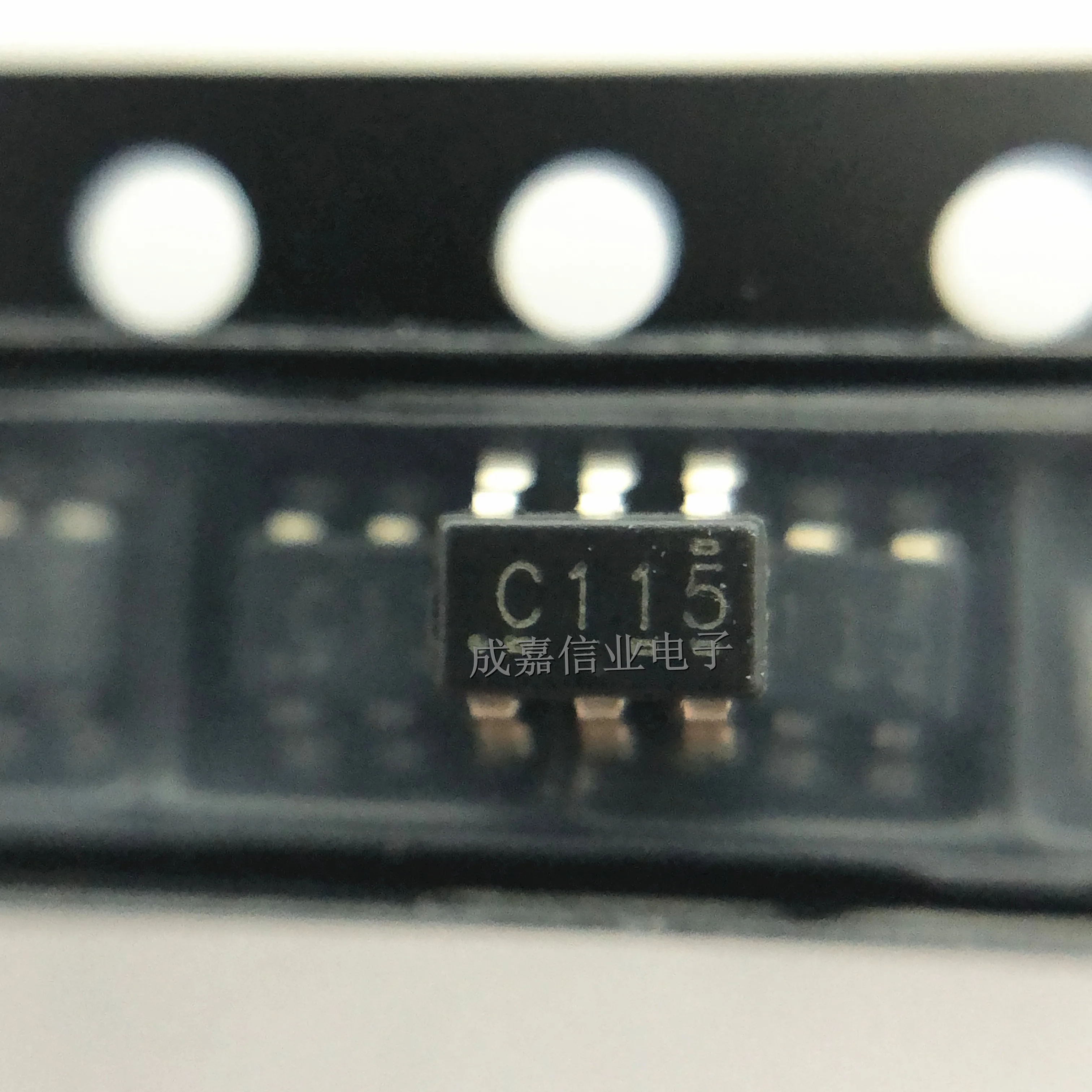 

10pcs/Lot SN74LVC1G11DBVR SOT-23-6 MARKING;C115 Logic Gates Sngl 3 Inpt Pos AND Gate Operating Temperature:- 40 C-+ 125 C