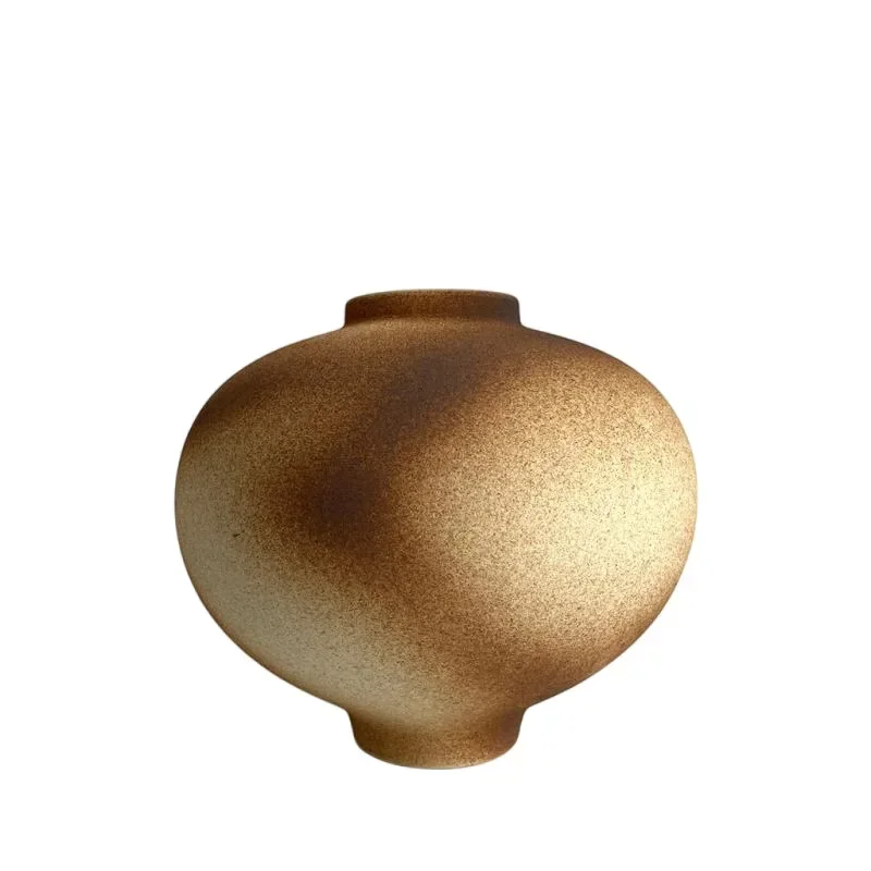 

Medieval Japanese-style wabi-sabi wind ceramic vase Song Dynasty aesthetic retro B & B pottery pot flower ware art big belly