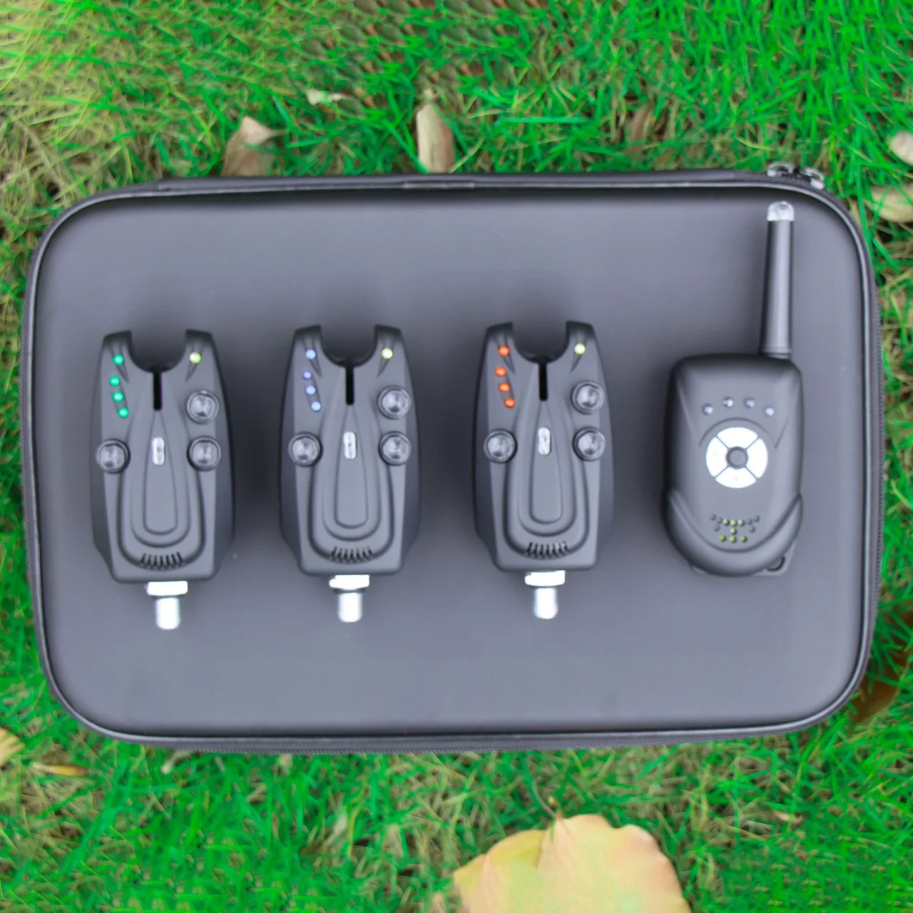 1 + 3 Induction Fishing Tackle Bag Multifunctional Electronic Sea Rod Flashing Light Fishing Accessories Alarm Set