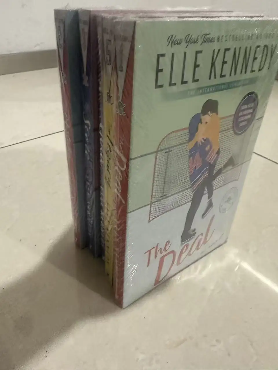 Top-selling 5-volume English romance novel series 