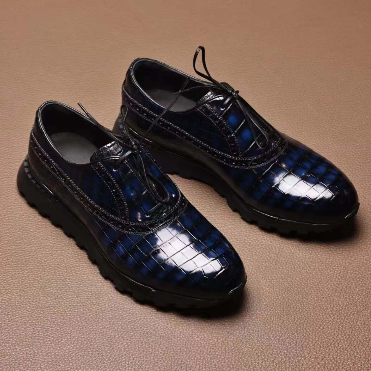 

yinshang new arrival men leisure shoes male crocodile shoes fashion men shoes