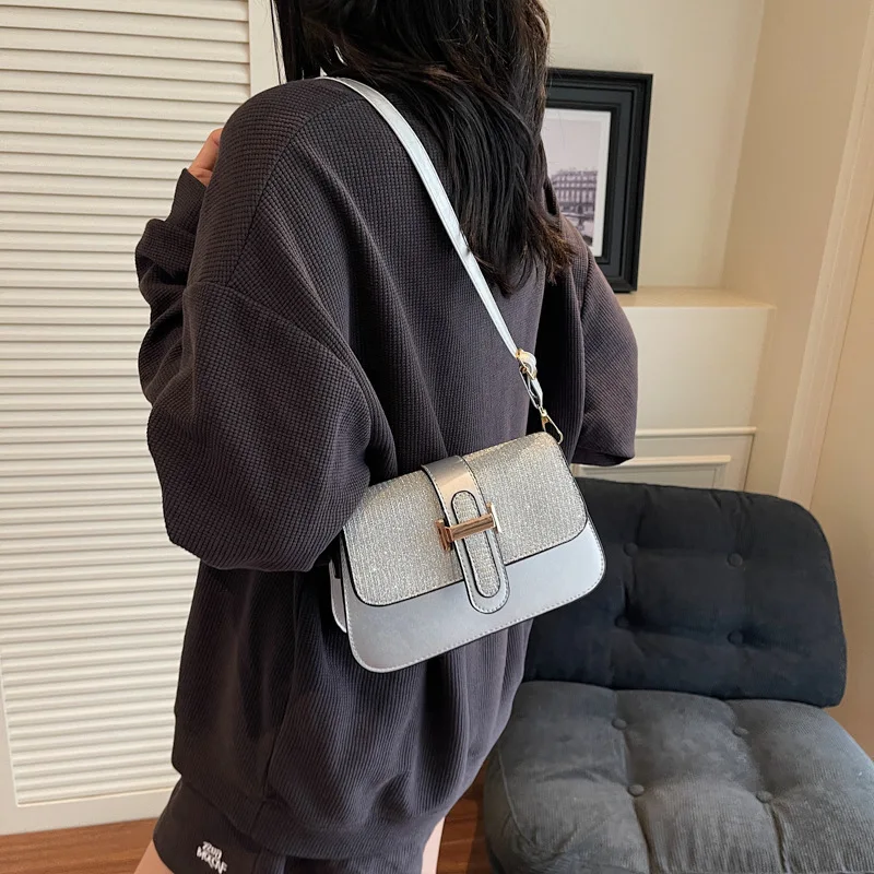 ‌ Bolso de hombro Retro para mujer de verano 2025, bandolera cuadrada pequeña con textura a la moda, bolso sencillo para axila de estilo extranjero ‌