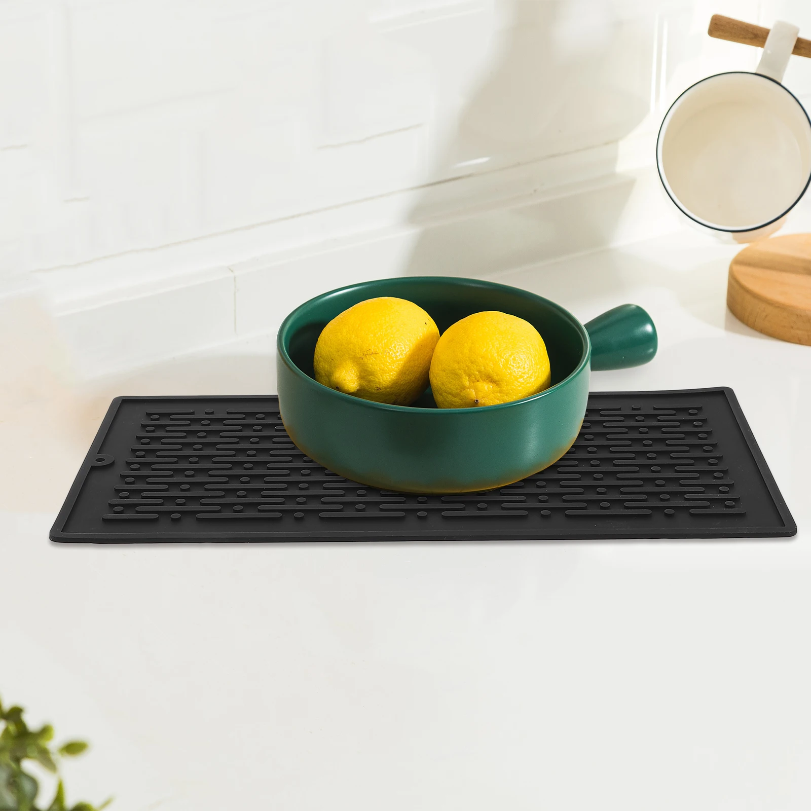 

2Pcs Black Silicone Draining Mat for Kitchen Counter Dish Drying Pad Absorb Water Non Slip Easy Wash Suitable Tableware Fruits