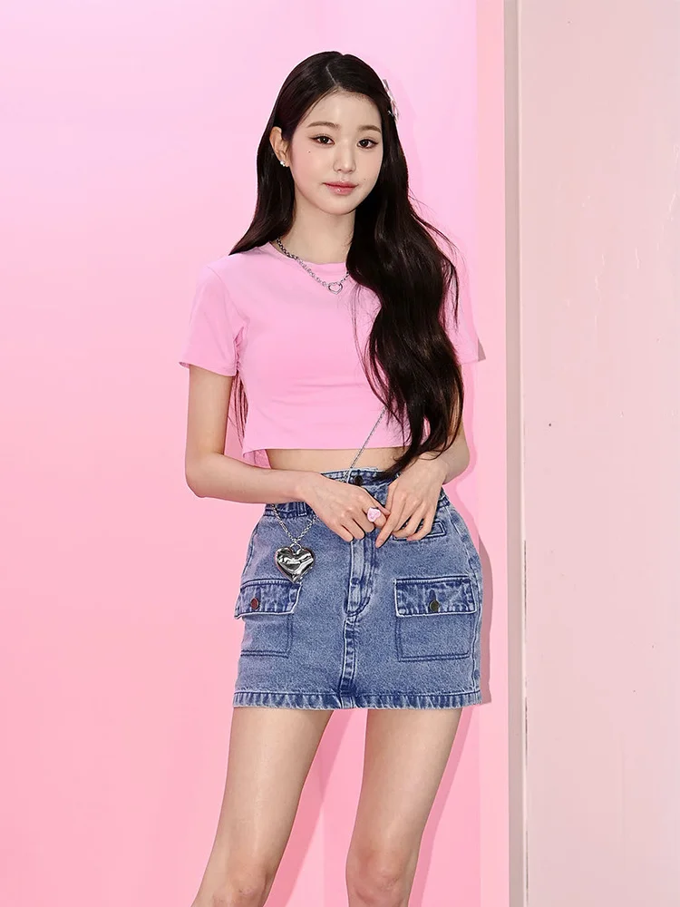 zhang-yuanying-una-celebrita-con-la-stessa-t-shirt-rosa-a-maniche-corte-estate-donna-2023-nuova-gonna-di-jeans-a-vita-alta-set-corto