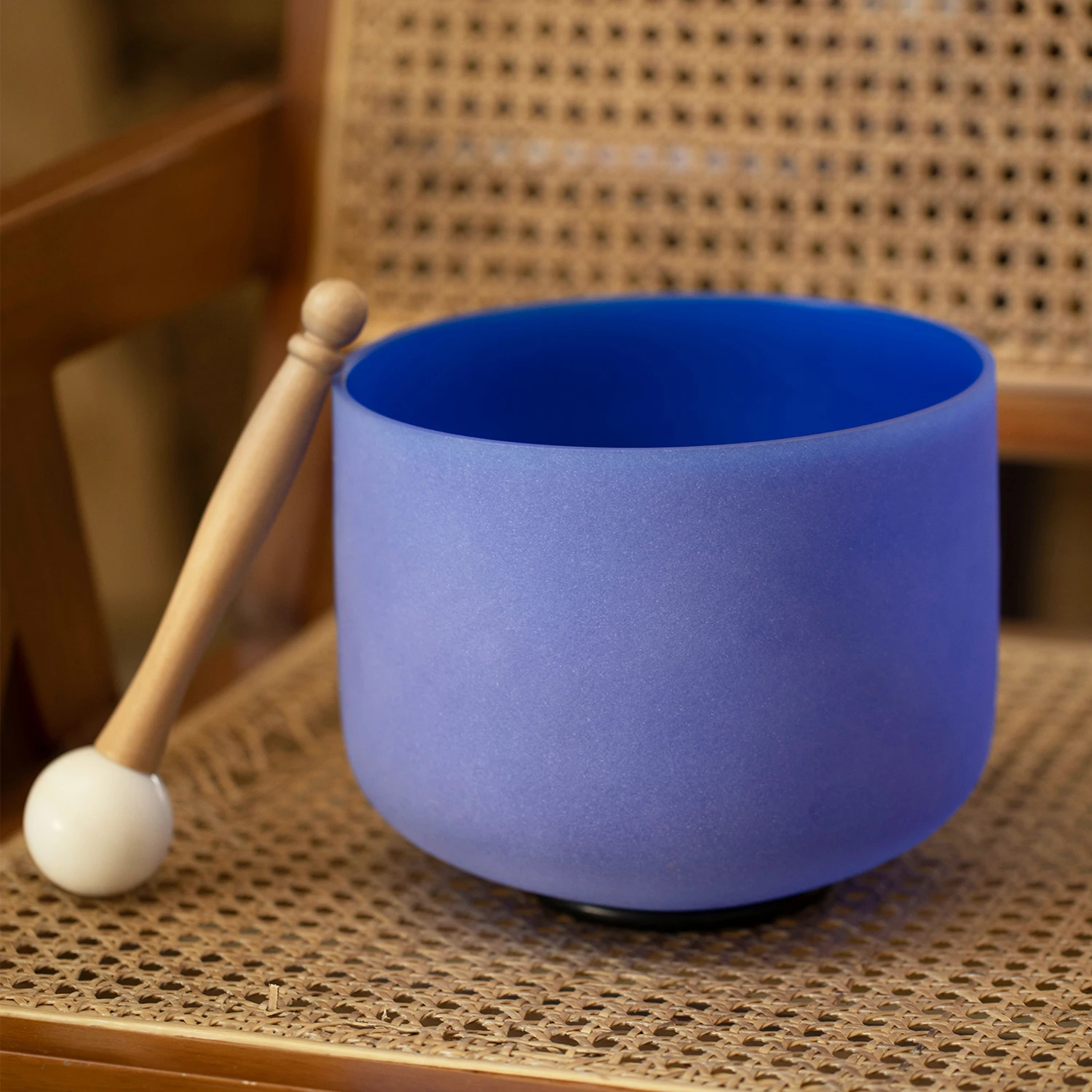 Hye-eun 9 Inch Indigo Blue Frosted Quartz Crystal Singing A note Third-eye Chakra Bowl with Free Mallet