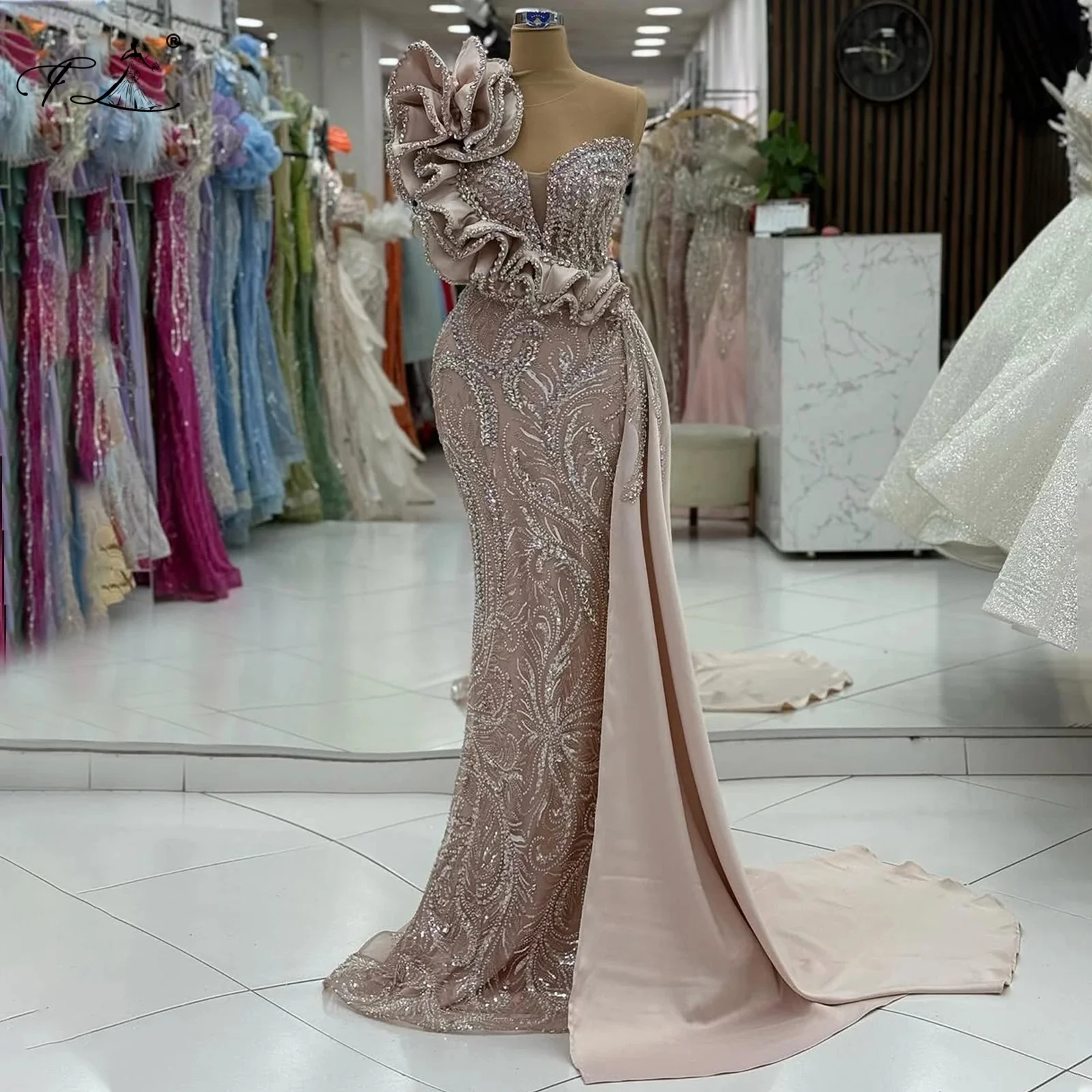 

Luxury evening dresses with rhinestone ruffled mermaid gowns with side train formal occasion gown high-end custom-made gown