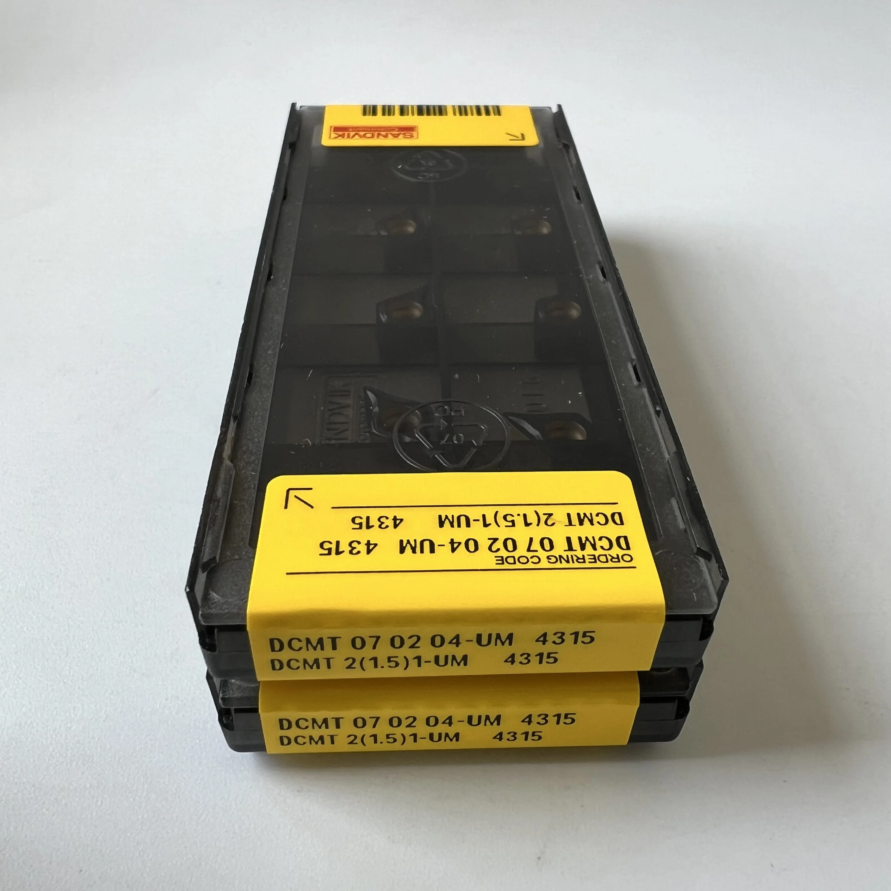 

DCMT070204-UM 4315 CNC BLADE