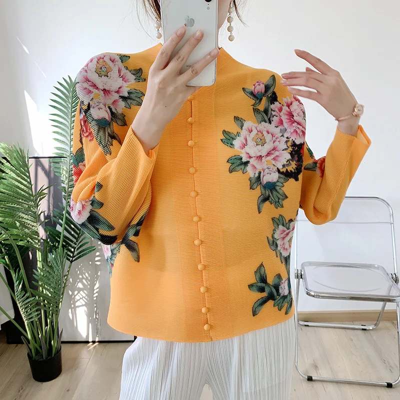 

Miyake pleated cardigan tops 2022 summer new thin breathable long-sleeved printing casual vintage niche coats for women