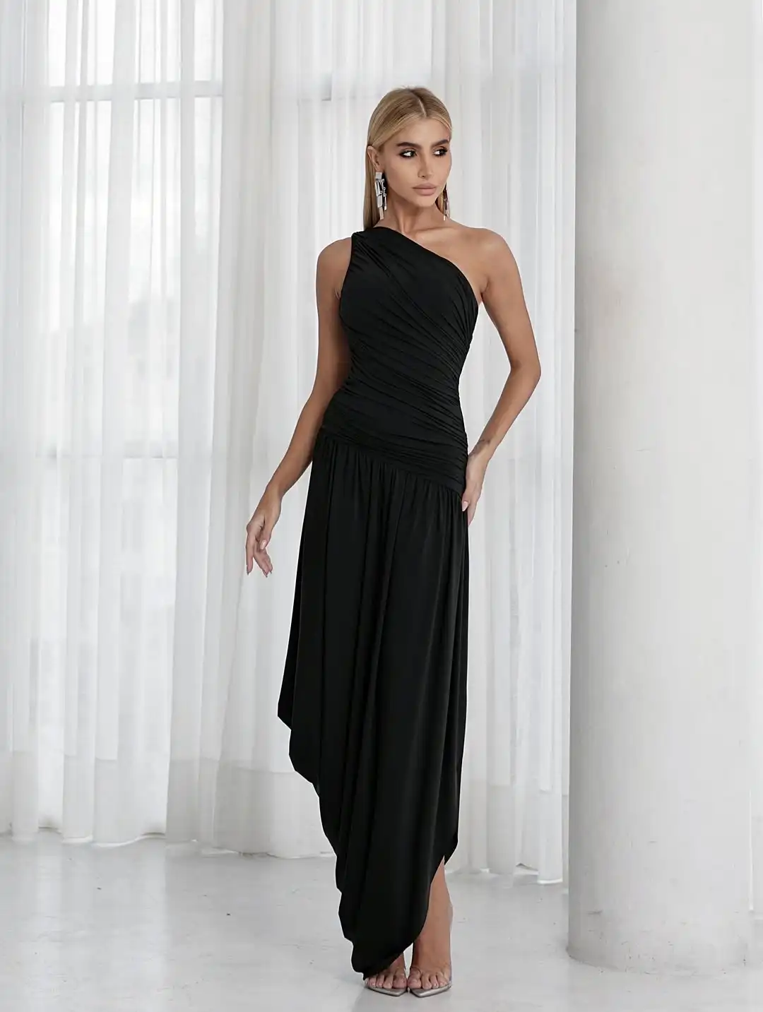 

Black Elegant One-Shoulder Formal Sleeveless Prom Dresses Knit Evening Dresses High-Waisted Style with Draped Fabric Party Gowns