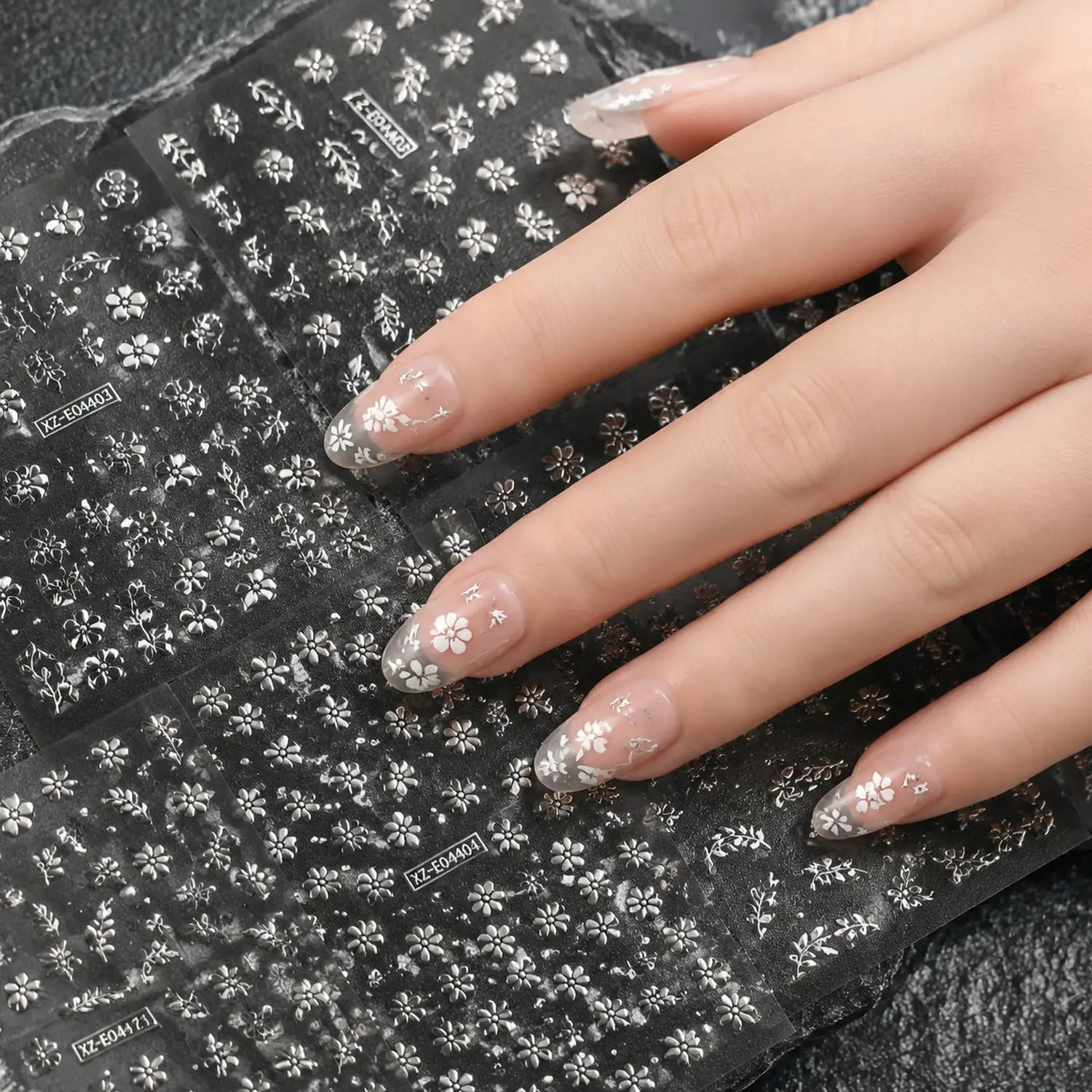 6 Uds. Adhesivos para Uñas con Flores Plateadas Dazz Gleam, Calcomanías de Uñas con Pétalos Plateados, Adhesivos Deslizantes de Lujo para Uñas con Flores Plateadas