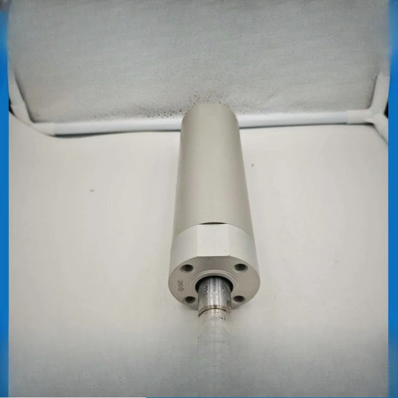 Le parti sono adatte per il cilindro originale SMC CDG1ZN50-100Z-XB9