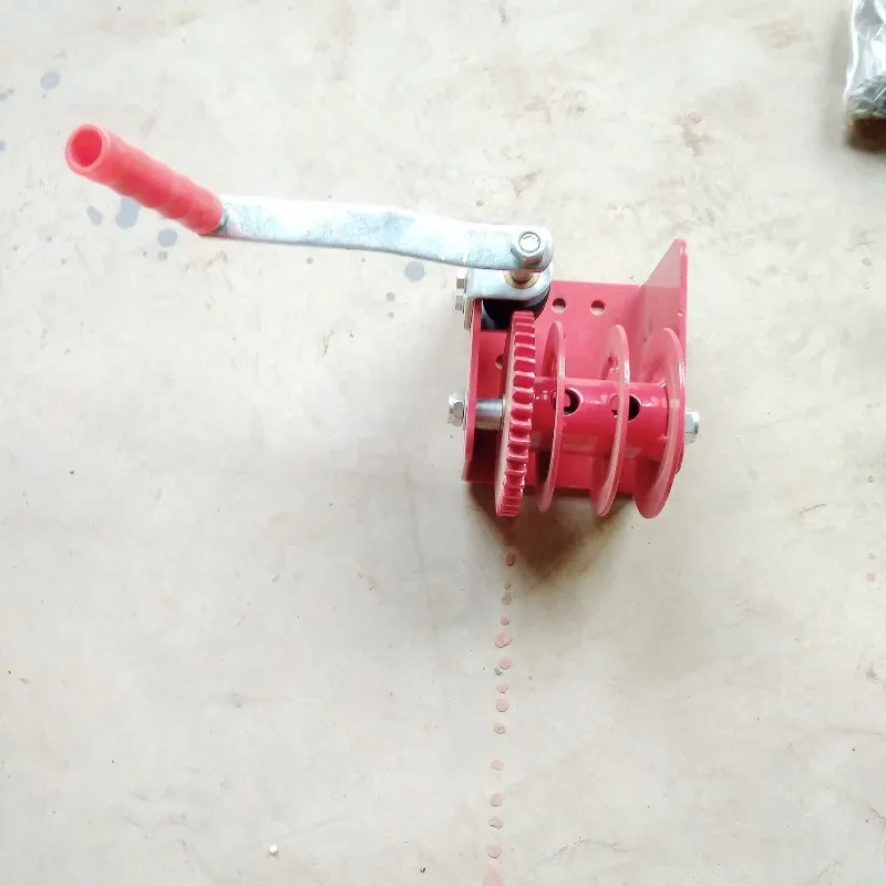 Chicken coop water line down winch, chicken coop material line winch, breeding chicken coop winch