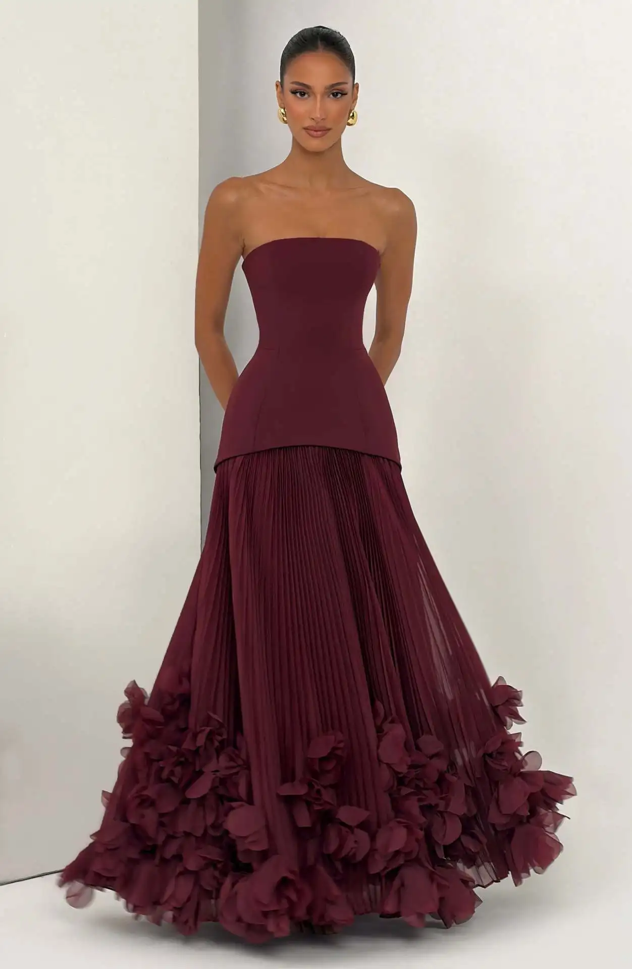 

White Strapless Evening Dress Sleeveless Backless 3D Flowers Tulle Hem Maxi Dresses Floor-Length Women's Formal Dinner Gowns