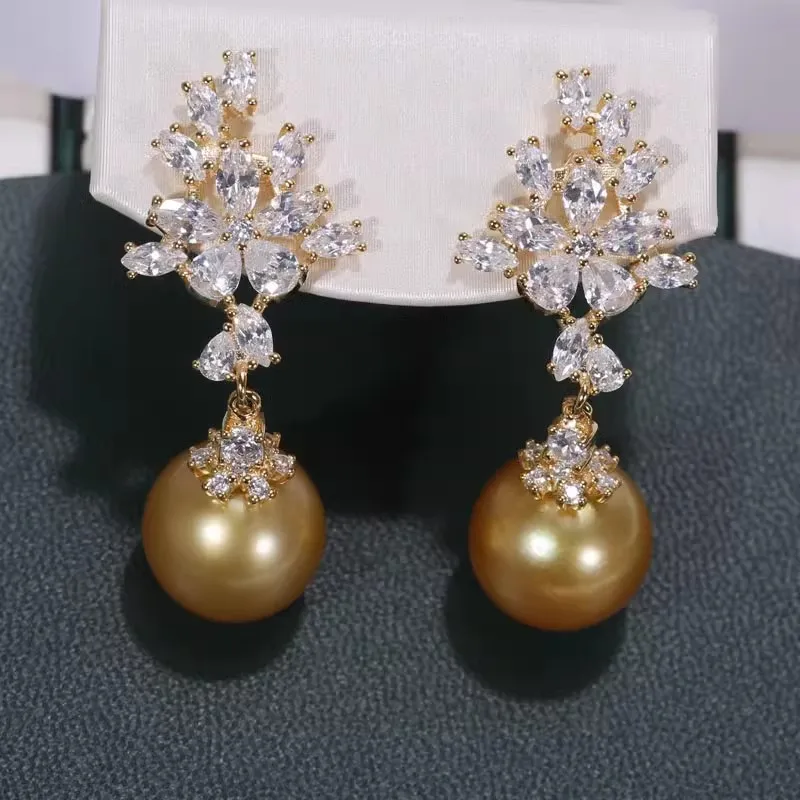 Fashionable, elegant and dazzling earrings AAAA9-10mm 10-11mm natural South  Sea round gold pearl earrings 925s