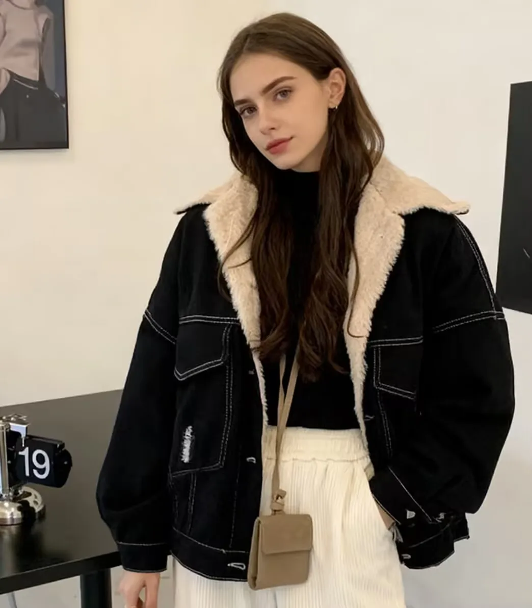 

Парки женские длинные осенние полиамидные потертые флисовые подкладки с двойным карманом на пуговицах воротник-стойка пушистый эластичный пояс разноцветный