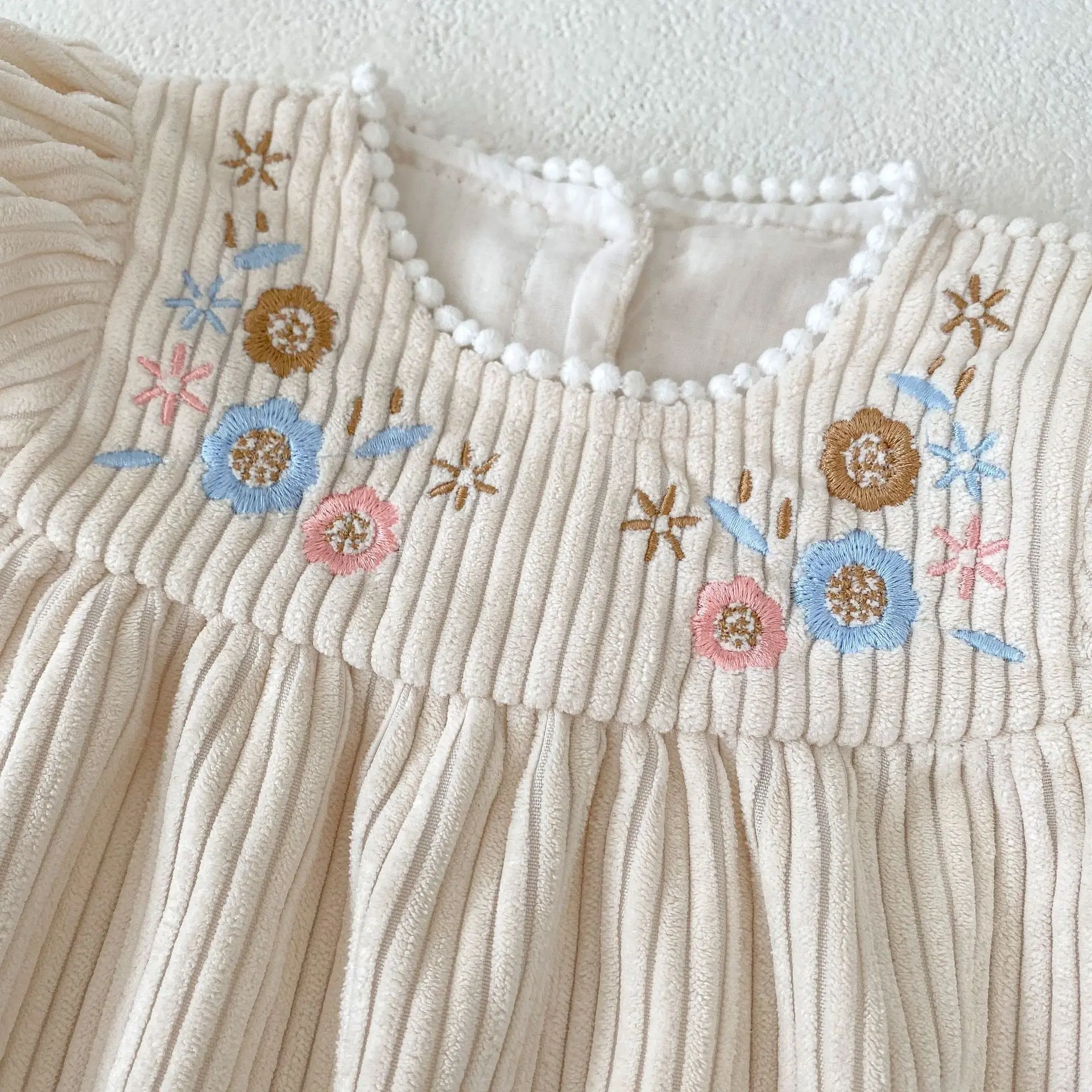 Summer New Fashion Baby Girls 0-3 Years Old Corduroy Embroidered Bubble Short Sleeves Cute Sweetheart Jumpsuit