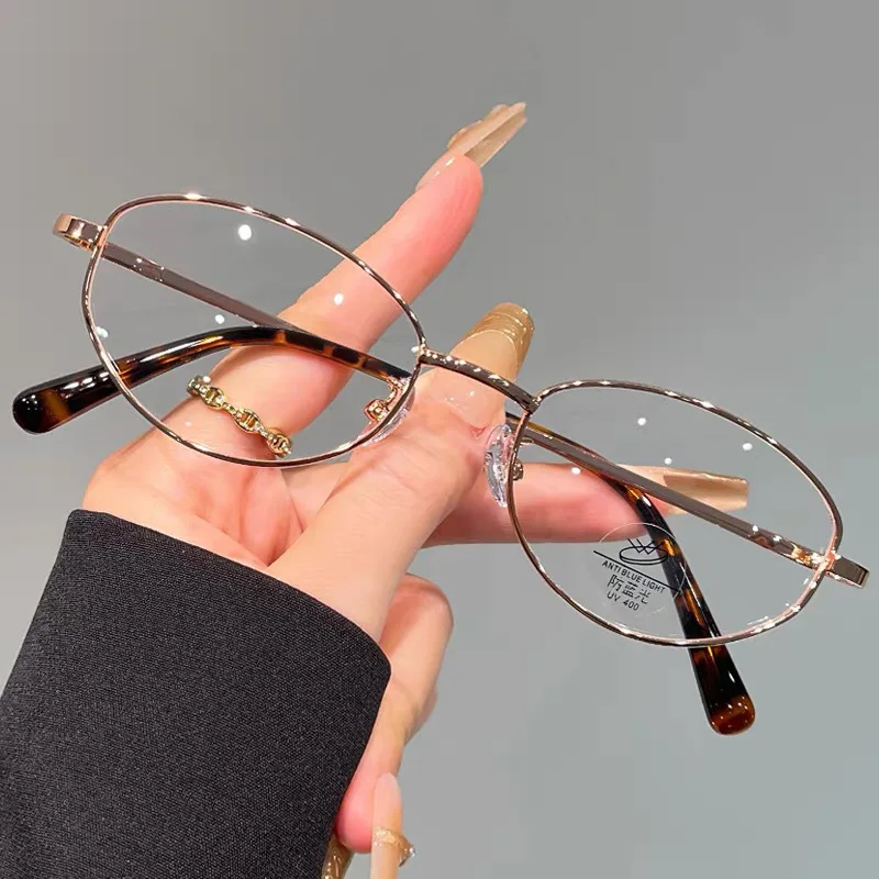 نظارات بيضاوية بإطار ذهبي معدني لكبار السن ومتوسطي العمر نظارات قراءة عصرية مضادة للضوء الأزرق 9218 #4