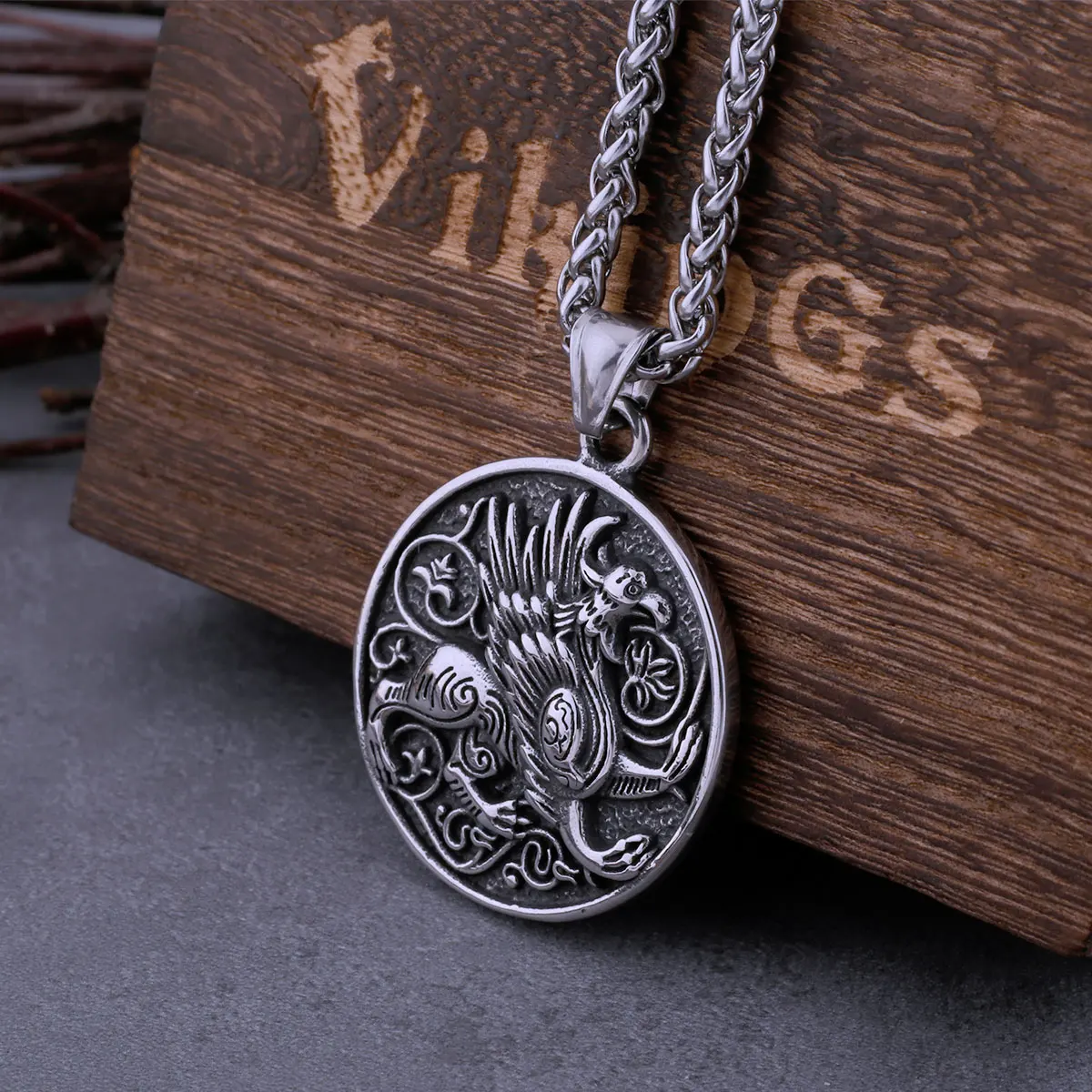 Stainless Steel Griffon Pendant Men's Totem Amulet Retro Trend Punk Necklace Jewelry Gift Wooden Box