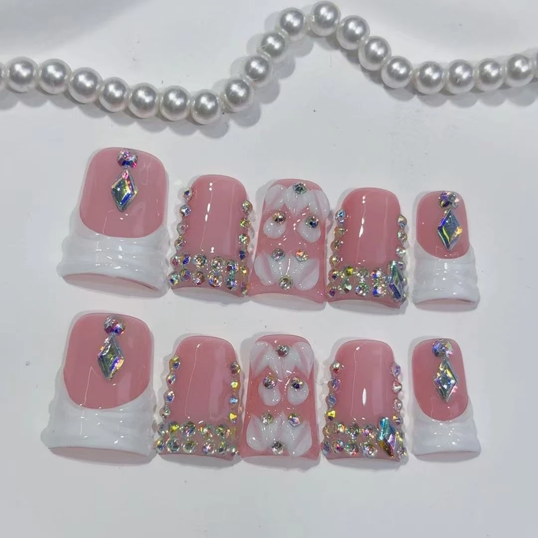 10pcs high-end Sweet girl style, hand-painted three-dimensional petals, dazzling sparkly diamonds handmade fake nails