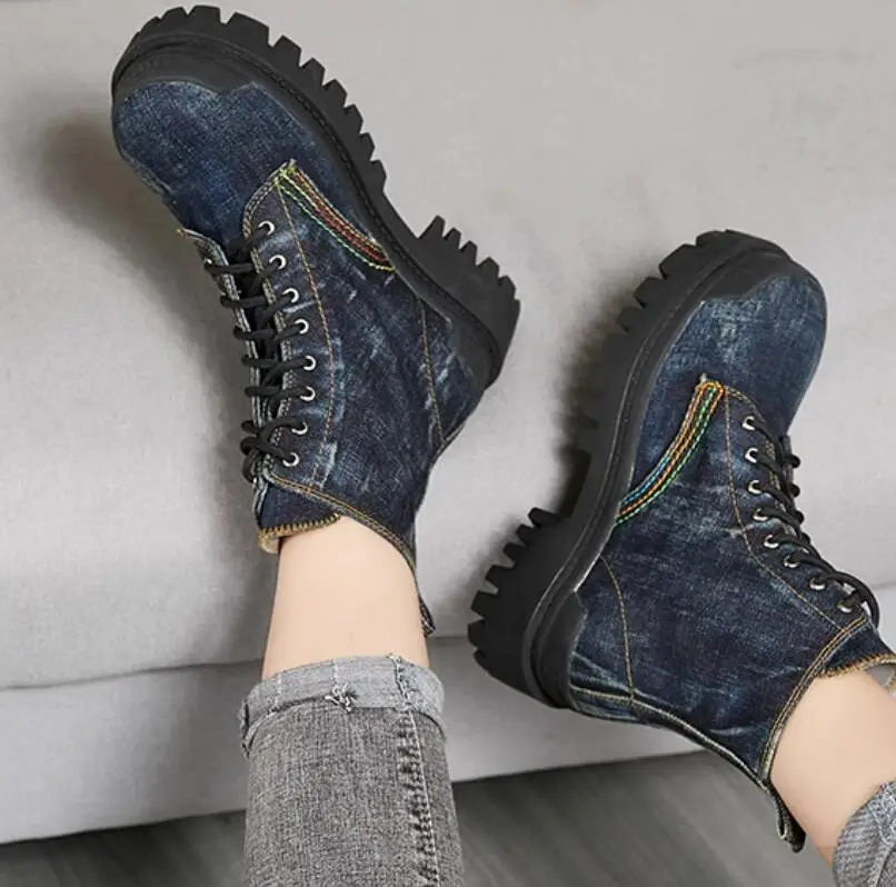Popular Blue Denim Cloth Side Pocket Cover Motorcycle Boots Antiskid Thick Sole Jeans Round Toe Vintage Cowboy Boots Woman image 4