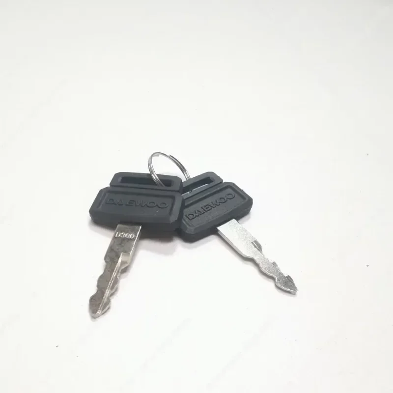 for Start ignition key 2pcs, excavator accessories, Doosan, Daewoo, DH55， 60， 80， 150， 215， 225-5， 7， 9