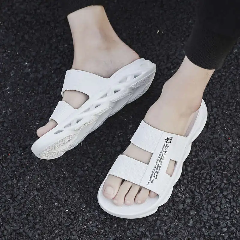 Couple Summer Man Flip Flops Boots Nurse Shoes Shock Absorption Sandals Men’S Designer Luxury 2024 Winter Slippers Bots Tennis