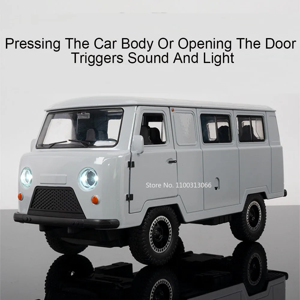 1/18 Russia UAZ Van Alloy Car Toy Diecast Models with Light Sound Cars 5 Doors Opened Vehicles for Kids Birthday Collection Gift