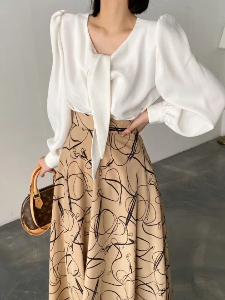 Korean Sle Elely Mature Women's Long Sve irt Scarf Collar Bubble Sve Spring Autumn Light Maturi Single Button
