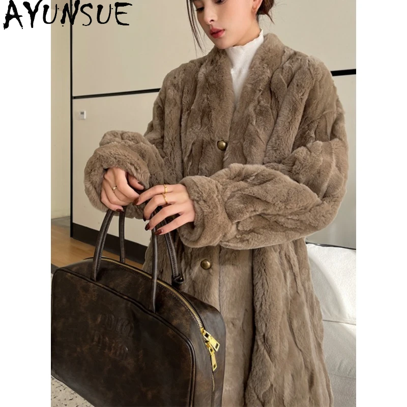 AYUNSUE ريكس معطف فرو الأرنب امرأة فاخرة 2025 جواكت شتوية امرأة منتصف طول المعاطف النسائية موضة ملابس امرأة كردنهكا Жénska