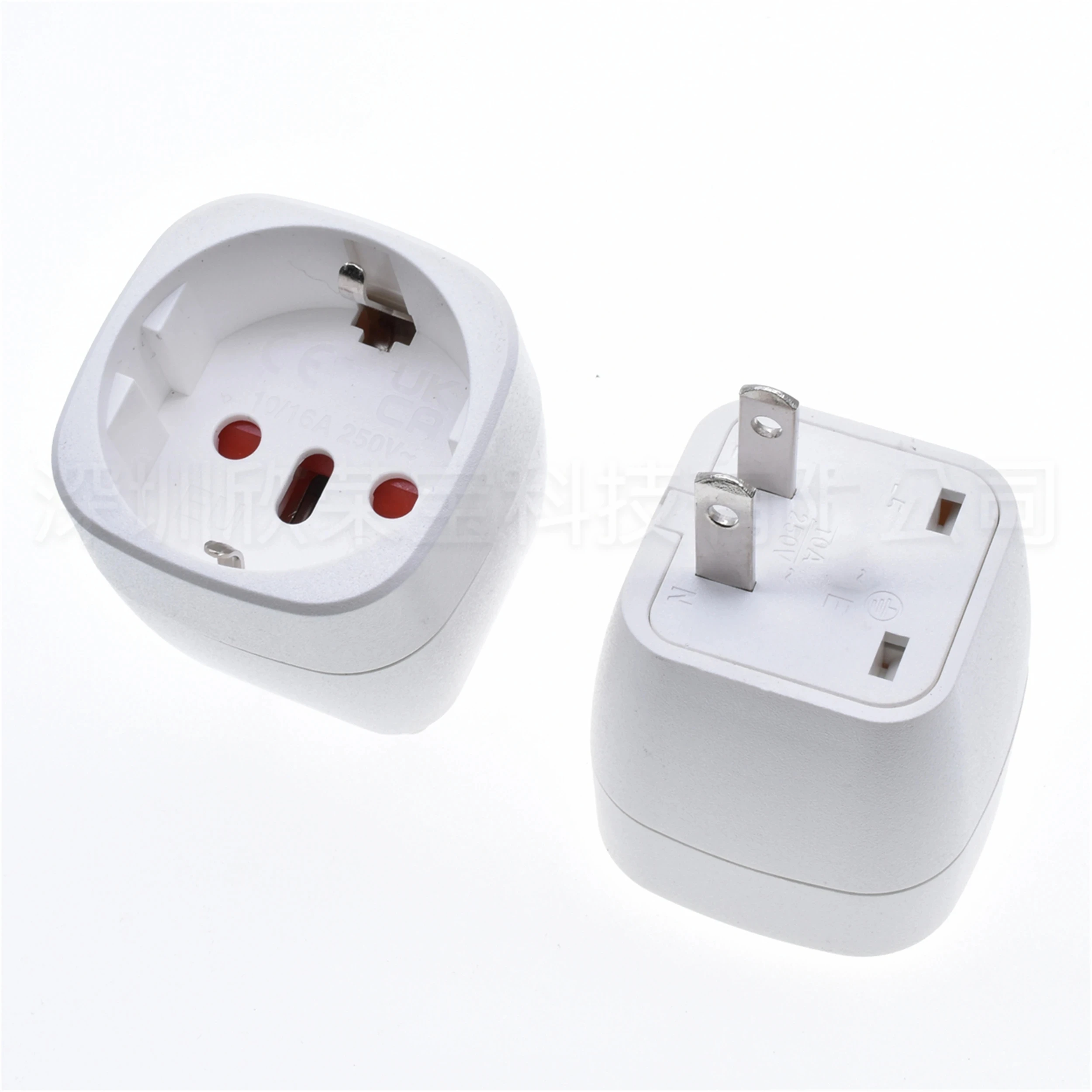 Embedded EU to US travel plug 2PIN can be plugged into European Italian and Swiss plugs AC 10A/16A 250V Power socket black white